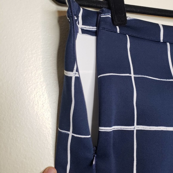 Abercrombie & Fitch| Windowpane Skort - Picture 5 of 11